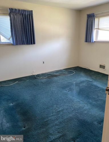 41 Bayberry Rd, Trenton NJ 08618-1023 exterior