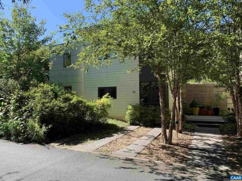 109 Riverbluff Cir, Charlottesville, VA 22902-9018