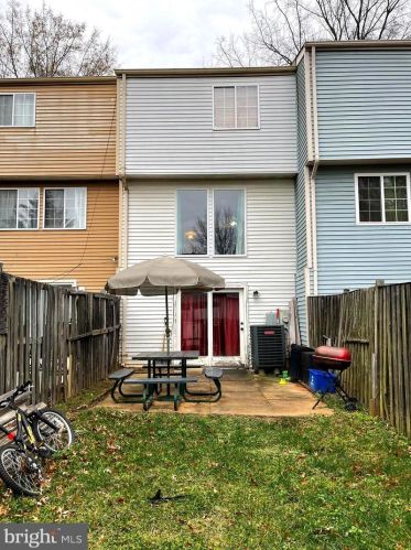 14568 Farmcrest Pl, Silver Spring MD 20905-6009 exterior