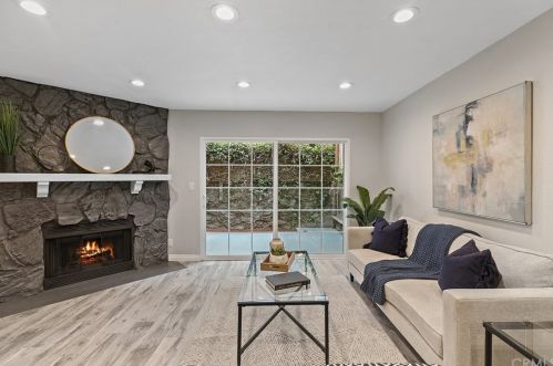13724 Cordary Ave, Hawthorne, CA 90250-7466