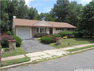 709 Hillview Dr, Wall Township, NJ 07753-2926