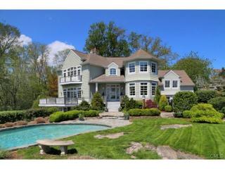 142 5 Mile River Rd, Tokeneke, CT 06820-6236