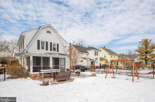 100 Strawbridge Ave, Camden NJ 08108-1806 exterior