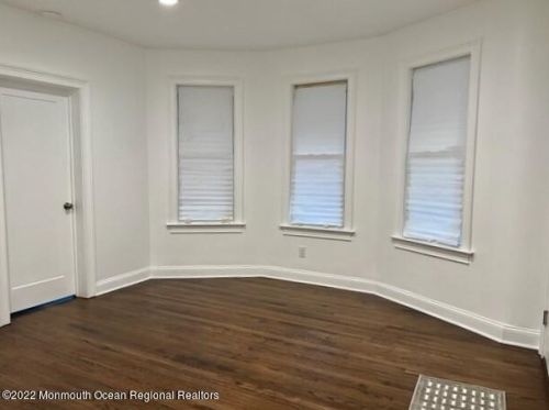 1205 2nd Ave, Tinton Falls, NJ 07712-5755