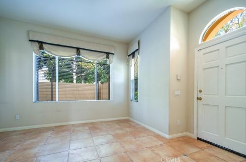 2 Altezza, Irvine CA  92606-8909 exterior