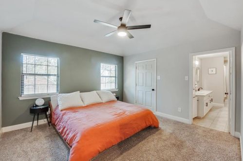 8708 Lake Country Dr, Fort Worth TX  76179-2802 exterior