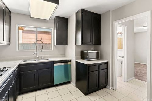 3361 Norfolk Dr, Riverside CA  92503-5146 exterior