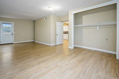 611 Broadway, Anaheim CA  92805-4101 exterior