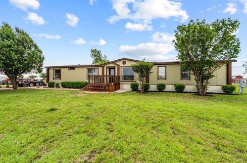 256 Private Road 4732, Rhome, TX 76078-3913