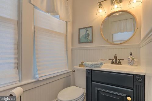 638 State St, Lancaster PA  17603-2641 exterior