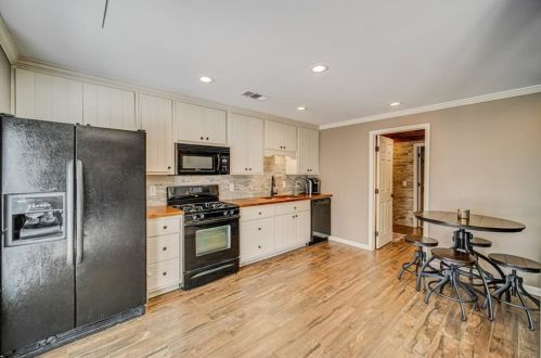 65 Myrtle St, Big Canoe GA  30143-1099 exterior