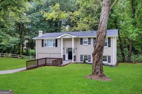 27 Simpson Dr, Kennesaw GA  30144-1528 exterior