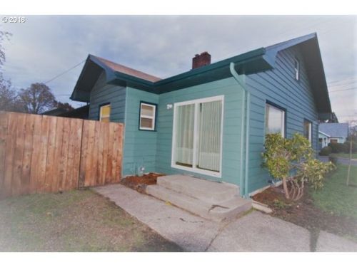 706 10th St, Springfield OR  97477-4031 exterior
