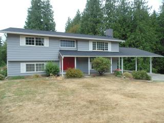 6922 Mcpherson Rd, Bryant, WA 98223-7415
