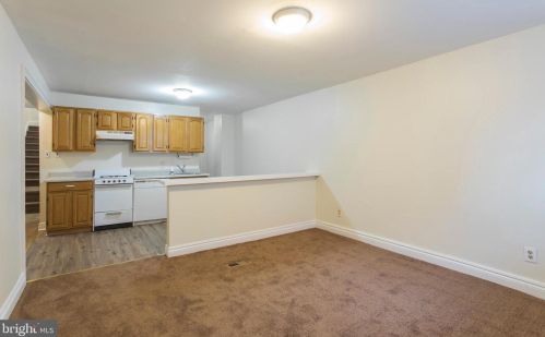 605 9th St, Philadelphia, PA 19147-2027