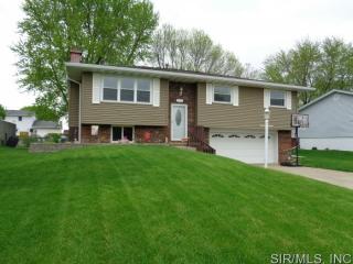 7725 Mohawk Trl, Peoria, IL 61604-4215