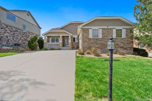 22237 Hinsdale Ave, Denver CO  80016-6010 exterior