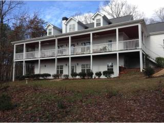 748 Danny Palmer Rd, Cleveland, GA 30528-3850