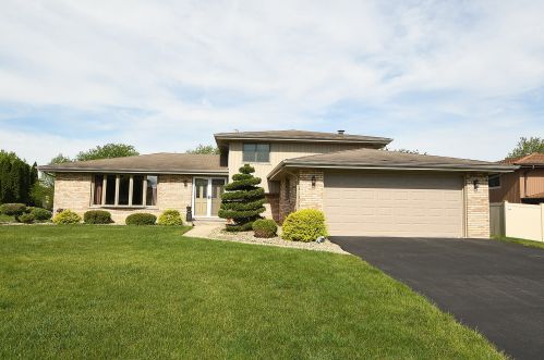 12816 Tanglewood Cir, Palos Park, IL 60464-1620