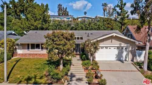 4114 Pulido Ct, Calabasas, CA 91302-1815