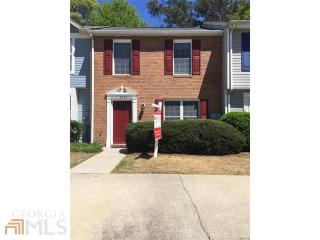 2865 Dresden Square Dr, Atlanta GA  30341-5115 exterior
