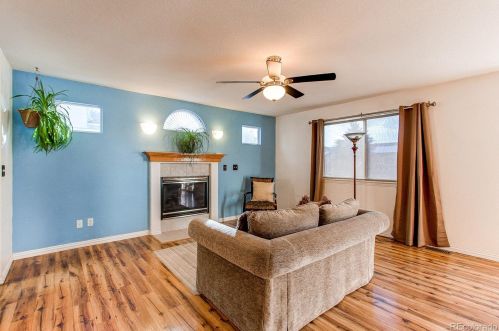 2941 Tower Way, Aurora CO 80015-3286 exterior