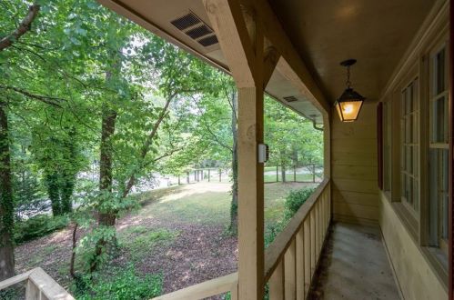 2010 Beaver Brook Ln, Marietta, GA 30062-2642