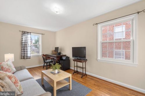 1626 Oakview Dr, Silver Spring MD 20903-2243 exterior