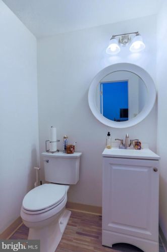 1542 15 St, Philadelphia PA 19146-4806 exterior