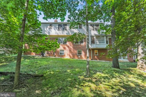 11924 Viewcrest Ter, Silver Spring MD 20902-1553 exterior