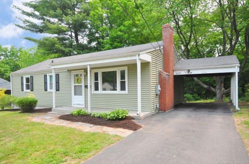 224 Mountain Rd, Windsor, CT 06095-2317