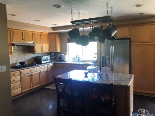 6043 Mescallero Pl, Simi Valley CA 93063-5702 exterior