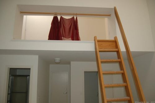 9 Wall St, Norwalk CT  06850-3439 exterior