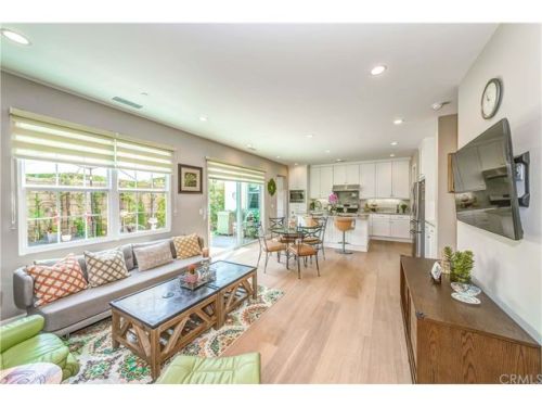 91 Strawberry Grv, Irvine CA  92620-3400 exterior