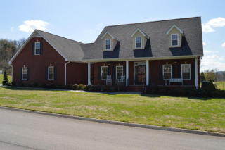 814 Hunters Ln, Seymour, TN 37865-5565