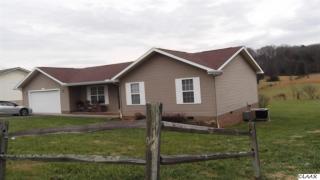 460 Tyler Dr, Dandridge, TN 37725-6356
