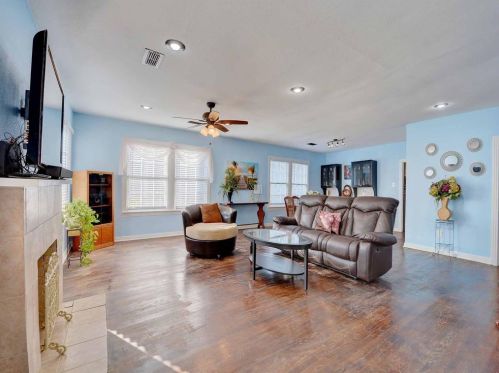 1009 Humbolt St, Fort Worth TX  76104-3720 exterior