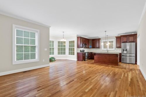 85 Nutmeg Cir, Colchester CT  06415-2314 exterior