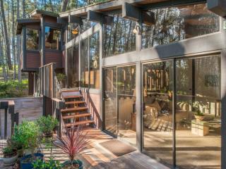 7 Greenwood Rise, Monterey, CA 93940-5805
