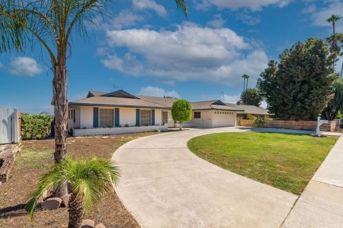 5385 Grassy Trail Dr, Riverside, CA 92504-1213