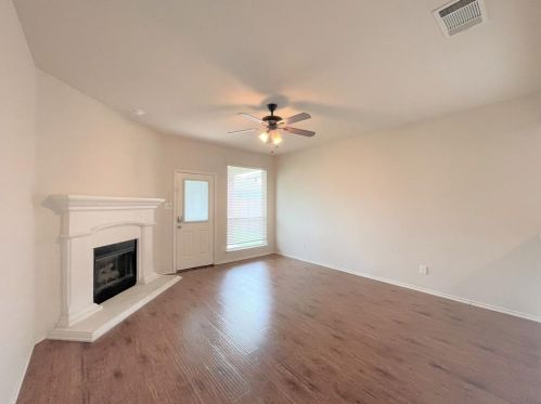 2136 Carlotta Dr, Fort Worth TX  76177-7336 exterior