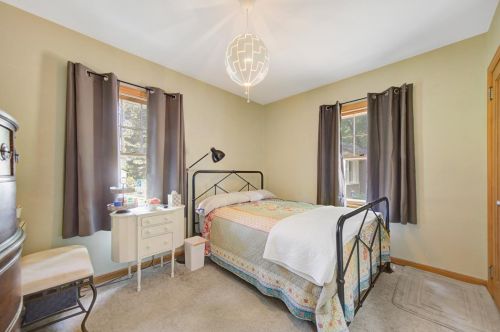 1731 Alta Vista Dr, Saint Paul MN  55113-6534 exterior