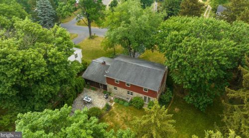 149 Roosevelt Blvd, Lancaster PA  17601-4039 exterior