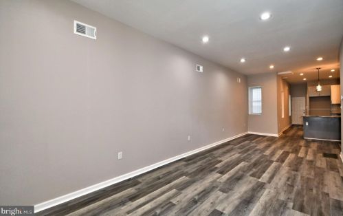 328 61 St, Philadelphia PA 19142-3402 exterior