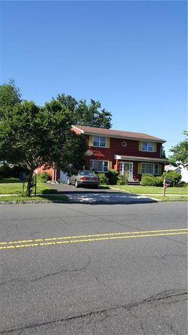 391 Carlton Ave, Piscataway, NJ 08854-3013