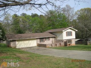 5033 Whispering Pines Dr, Gainesville, GA 30504-5236