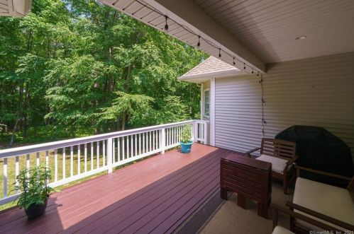53 Crystal Ridge Dr, Ellington CT  06029-3052 exterior