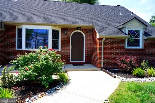 42 Coles Rd, Blenheim, NJ 08012-4683