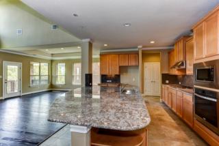 5301 Lipan Apache Bnd, Austin TX  78738-4069 exterior