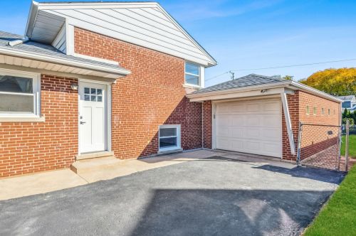 635 Kaspar Ave, Arlington Hts IL  60004-5321 exterior